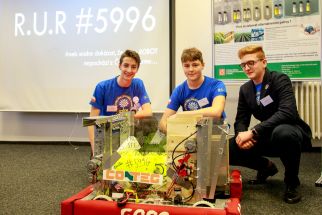 Students from the PORG high-school in Prague presented their robot at the conference, with which they also competed in the USA.
